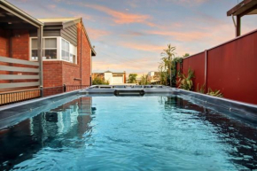 Cruickshank Retreat I Spa and Dip Pool, Ocean Grove